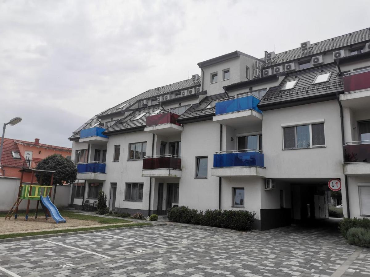 Szabo Lux Apartman Sárvár Buitenkant foto